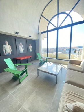 Appartement standing sur le toit avec vue panoramique et rooftop